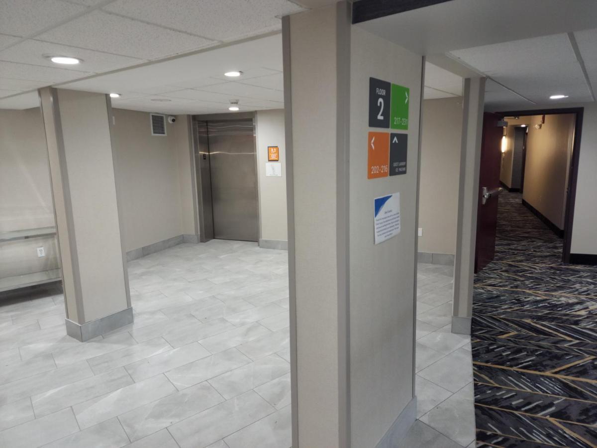 La Quinta Inn & Suites By Wyndham Лейк Джордж Екстериор снимка