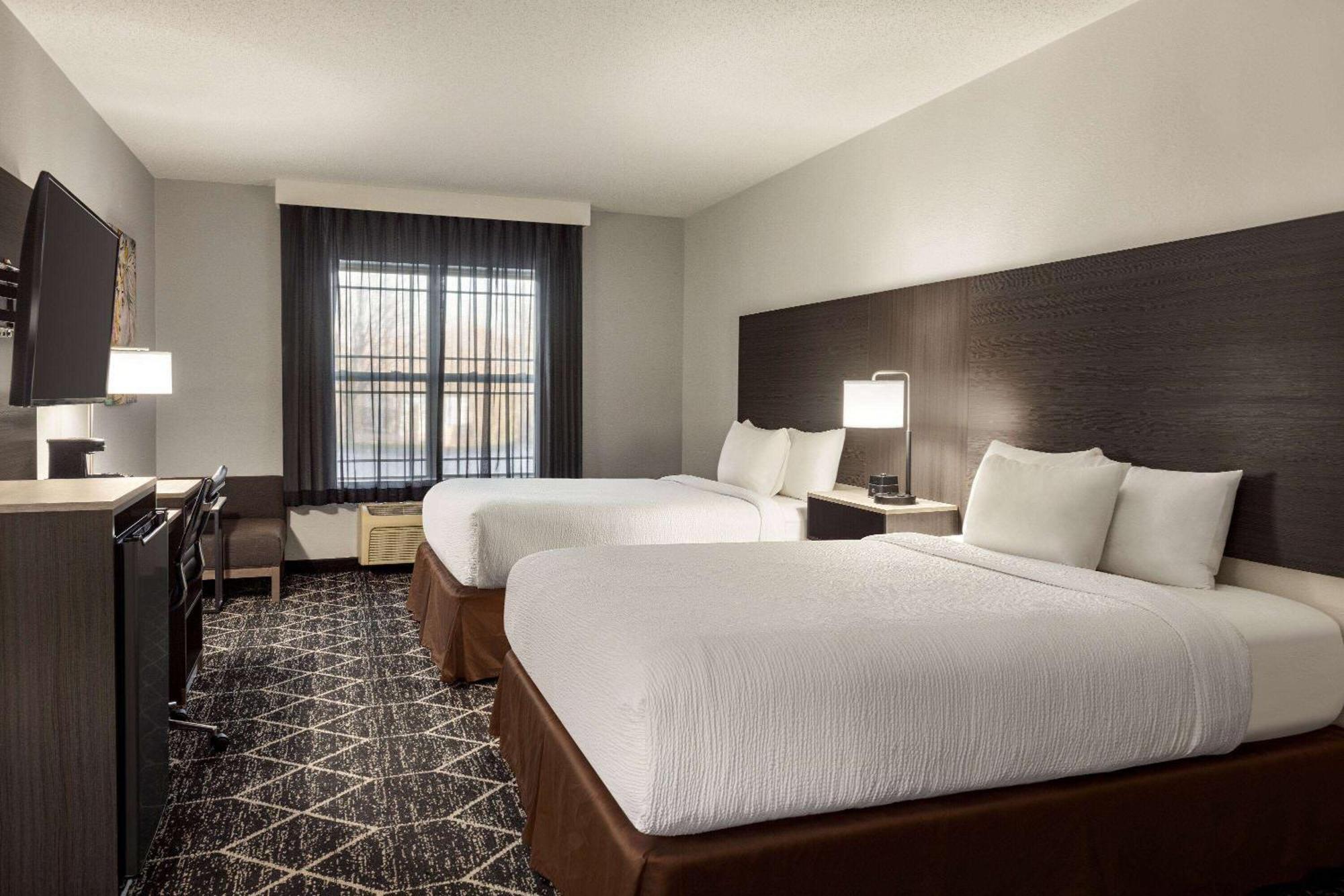 La Quinta Inn & Suites By Wyndham Лейк Джордж Екстериор снимка
